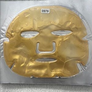 Gold Facemasks 6 pack
